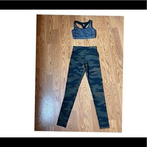 PINK brand camo workout leggings like new XS